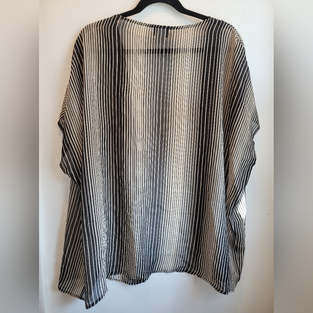 Kimono Top - Picture 2 of 2